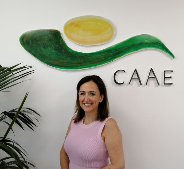CAAE ficha a María José Flores como directora de operaciones