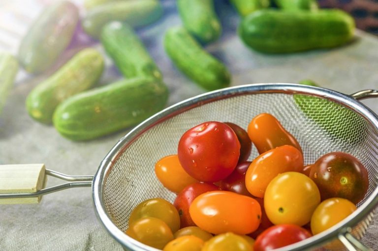 Tomates pequeños