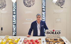 Antonio Alarcón, gerente de Bollo Natural Fruit.