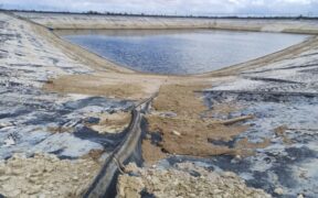 Balsa de Torremendo sin apenas agua que abastece a 25 hectáreas de cítricos