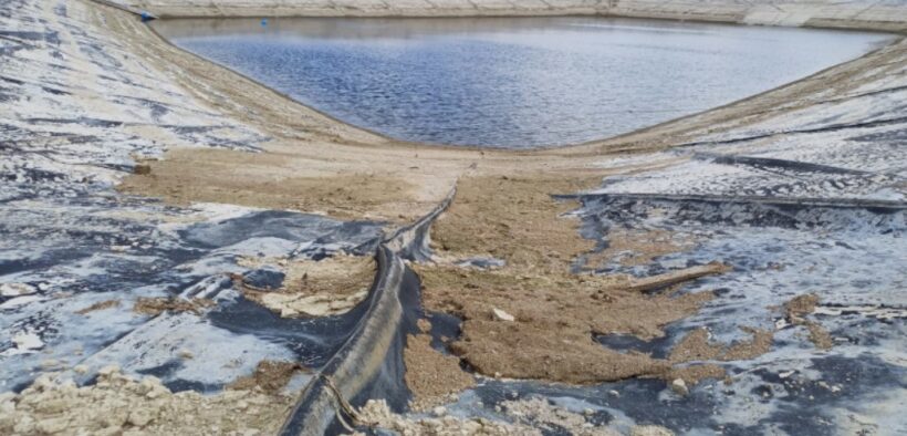 Balsa de Torremendo sin apenas agua que abastece a 25 hectáreas de cítricos