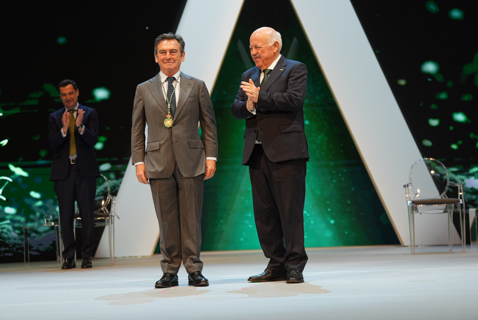 Medalla de Andalucía Luis Bolaños