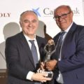 Antonio Tirado Presidente de Hudisa recogiendo el premio